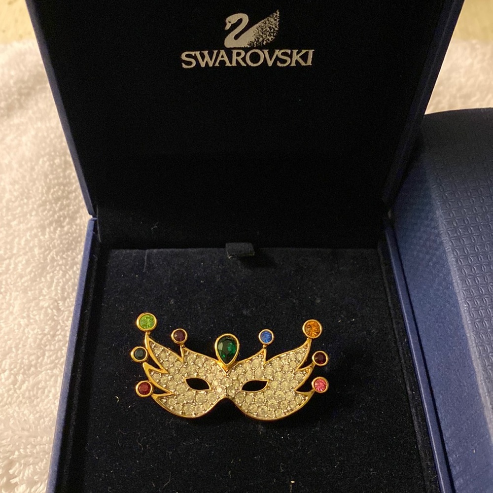 Swarovski Mardi Grass Mask Brooch. Clear Pave.